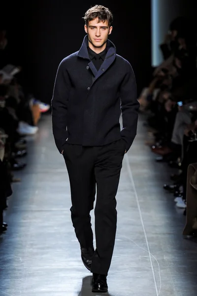 Look 12
